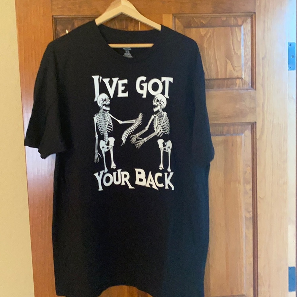 Black t shirt